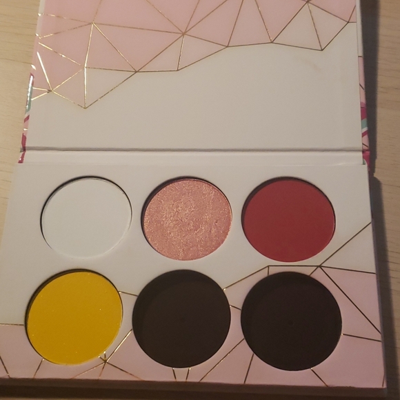 Sugarpill Other - Sugarpill pro 6 pan - 4 shades
